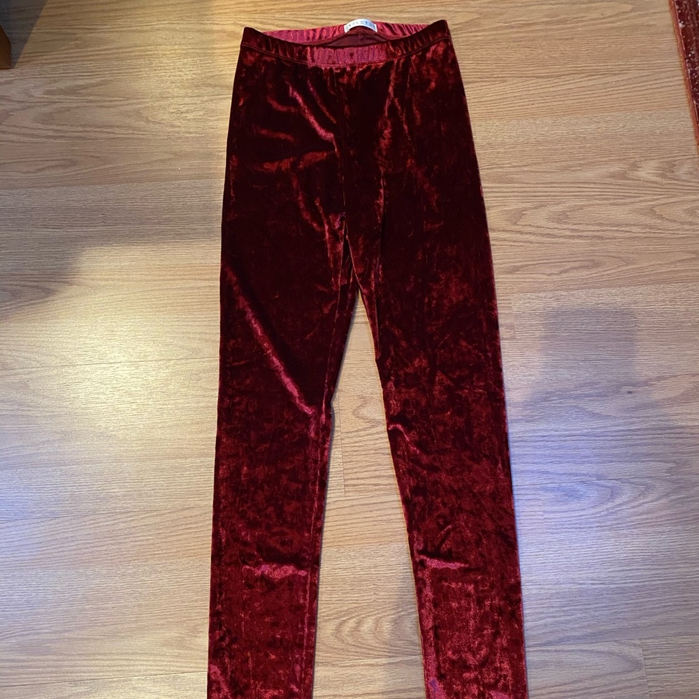 Red crushed velvet leggings